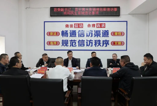 黄永英开展接访处访并调度包案信访事项 