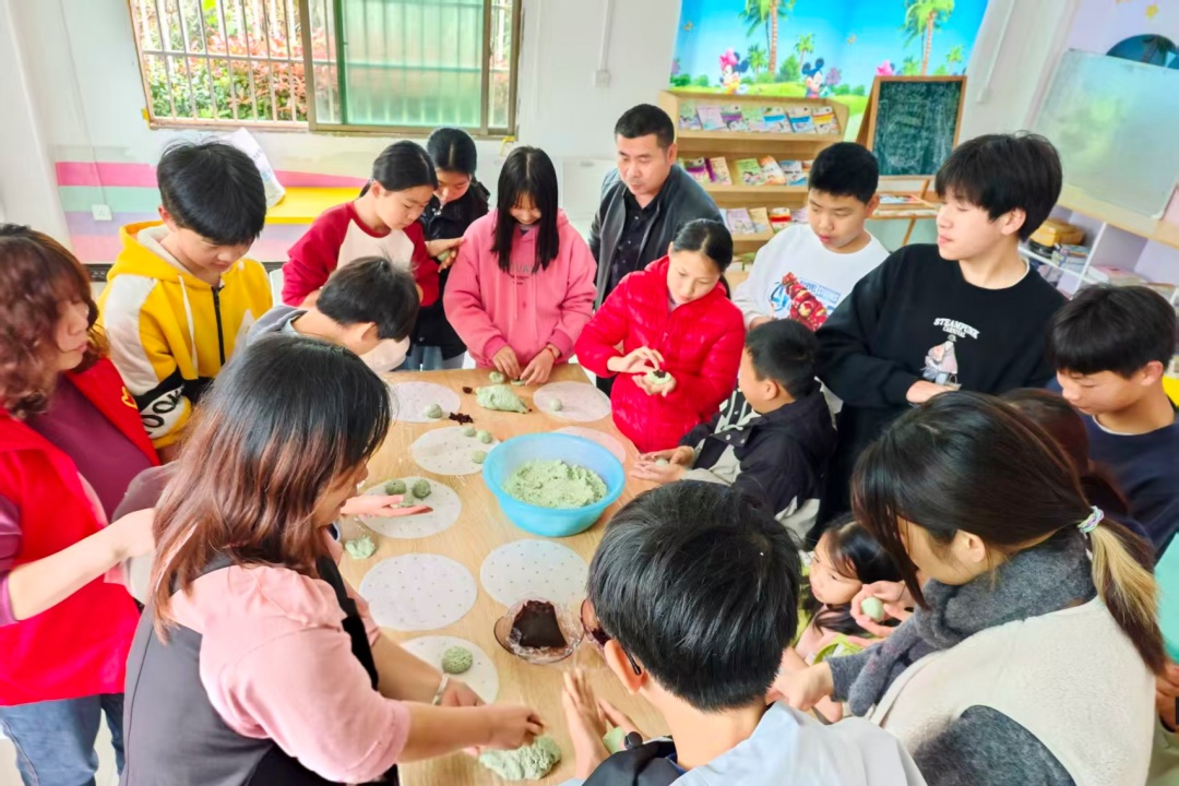 c43c657d103944ab972bed20eb3b513e.jpg c43c657d103944ab972bed20eb3b513e.jpg