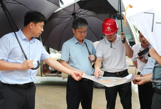 县委书记陈雄调研树立和践行正确政绩观学习教育开展情况
