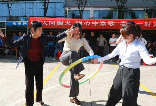 （欢度“五一”）新田：企业举办多彩活动 丰富员工业余生活