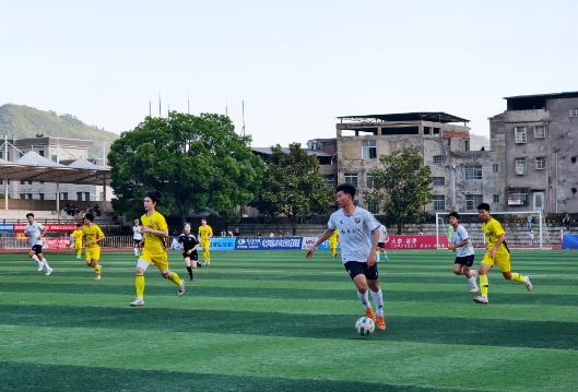 南有新田队3：0力克双牌炬名数控队 继续稳居联赛榜首