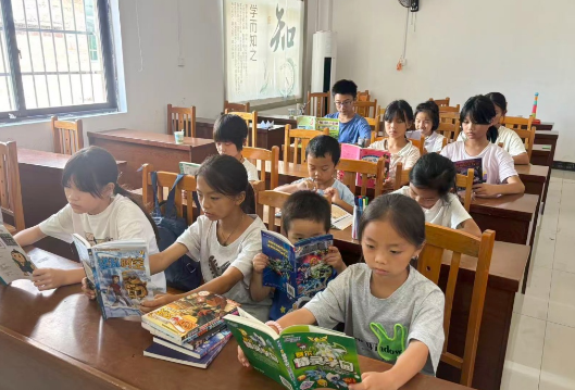 青龙村童心港湾开设公益暑期班 多彩活动护航少年平安成长