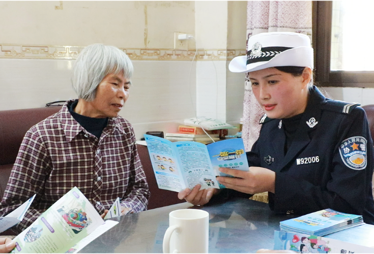 新田：安全宣讲入乡村 交通安全“戴”回家