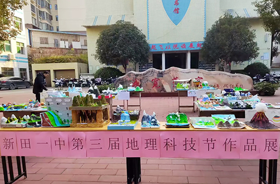 7cc4fb0192744a3eb7864c8548c4094e.jpg 7cc4fb0192744a3eb7864c8548c4094e.jpg