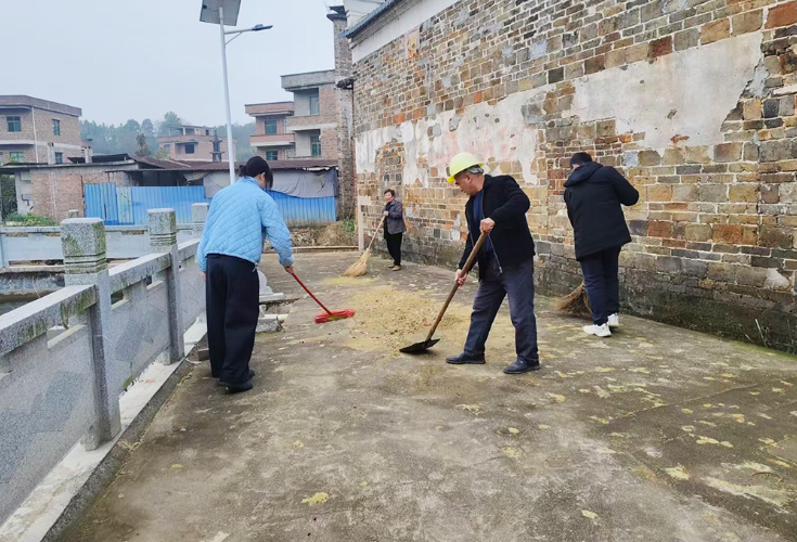 大坪塘镇龙溪村：党建引领聚合力 干净文明迎新春