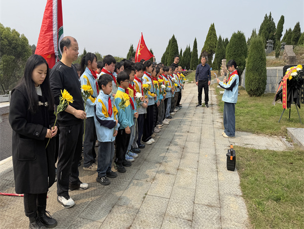 f1037a2a39d44ecfaf552db69be98370.jpg f1037a2a39d44ecfaf552db69be98370.jpg