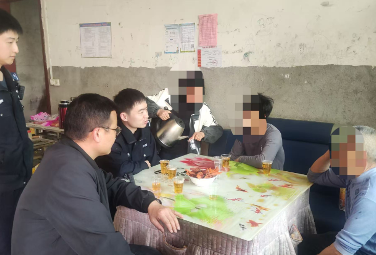 新田公安成功化解一起邻里土地纠纷