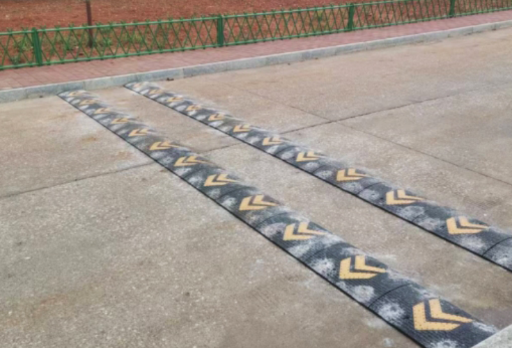 陶岭镇：补齐安防设施 守护村口平安