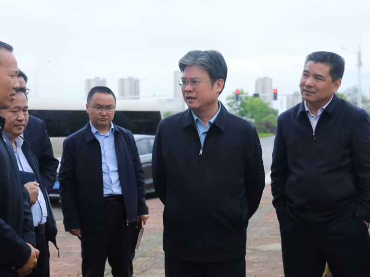 陈雄督导生态环境保护工作