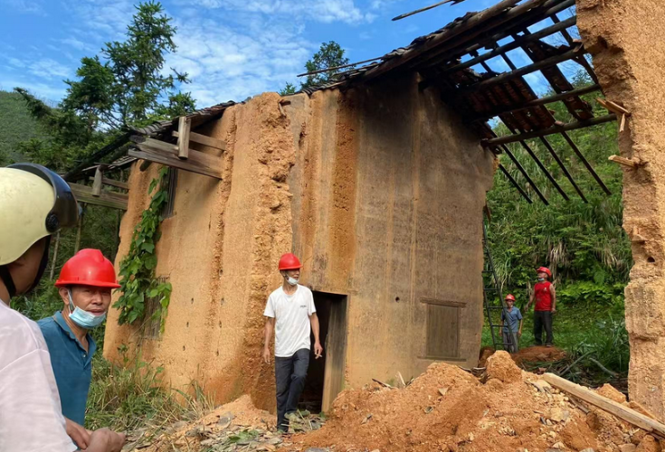 门楼下瑶族乡上里沅村：扎实推进危房拆除整治工作 消除住房安全隐患