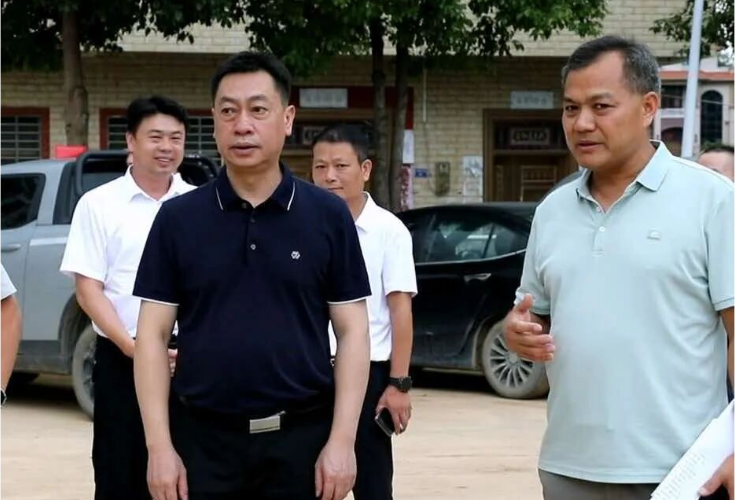 黄永英调研陶岭镇东山村工作