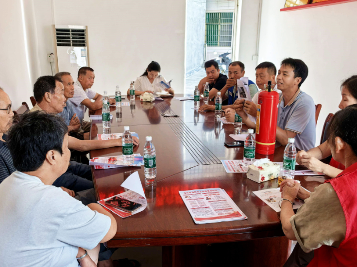 新隆镇神桥村：党群连心筑防线 消防宣传进农家