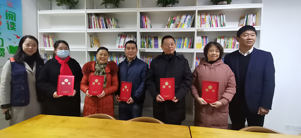 党员志愿者担任志愿者.png