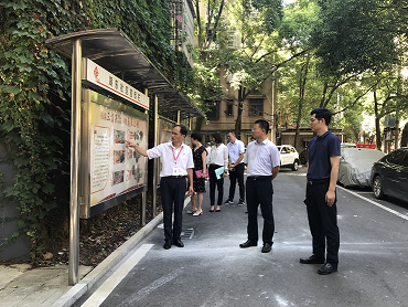 实地查看社区阵地宣传栏.png 实地查看社区阵地宣传栏.png