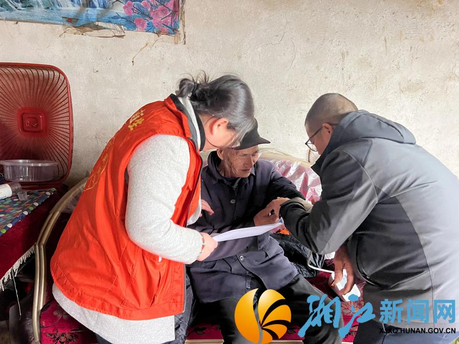 527白马.jpg 527白马.jpg
