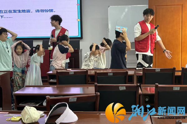 组织消防演练_副本.png
