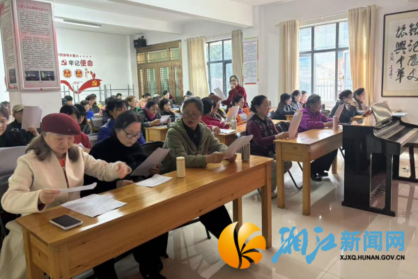 英才园学生上课中_副本.png 英才园学生上课中_副本.png