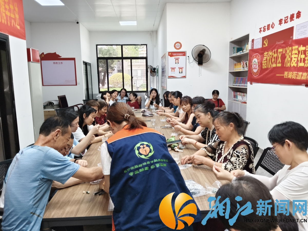 0610嘉欣父亲节_副本.jpg 0610嘉欣父亲节_副本.jpg