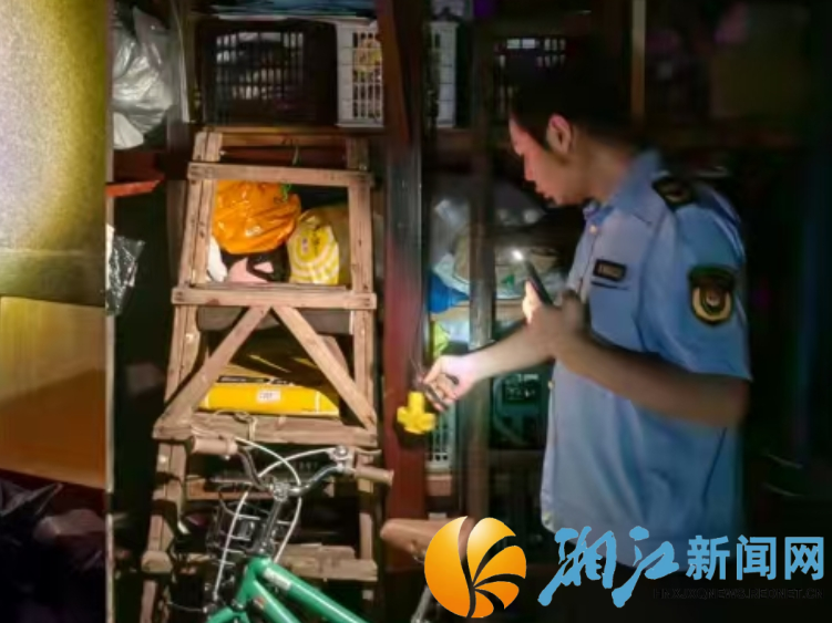 0820夜查2_副本.png 0820夜查2_副本.png