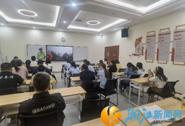图片4.jpg 图片4.jpg