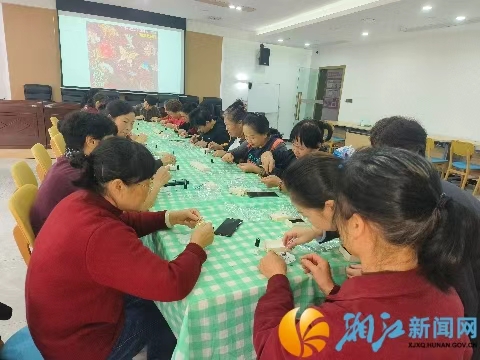 微信图片_20251029162121_751.jpg 微信图片_20251029162121_751.jpg