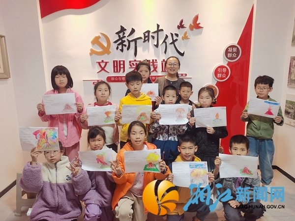 小火山”变“小豁然”！观音港社_副本.jpg