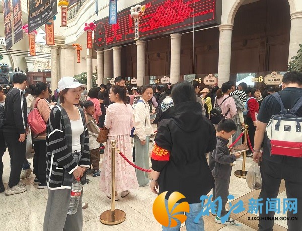 桐溪港社区多措并举保障假期大王山旅游度假区旅游秩序，营造安全文明出游环境_副本.jpg