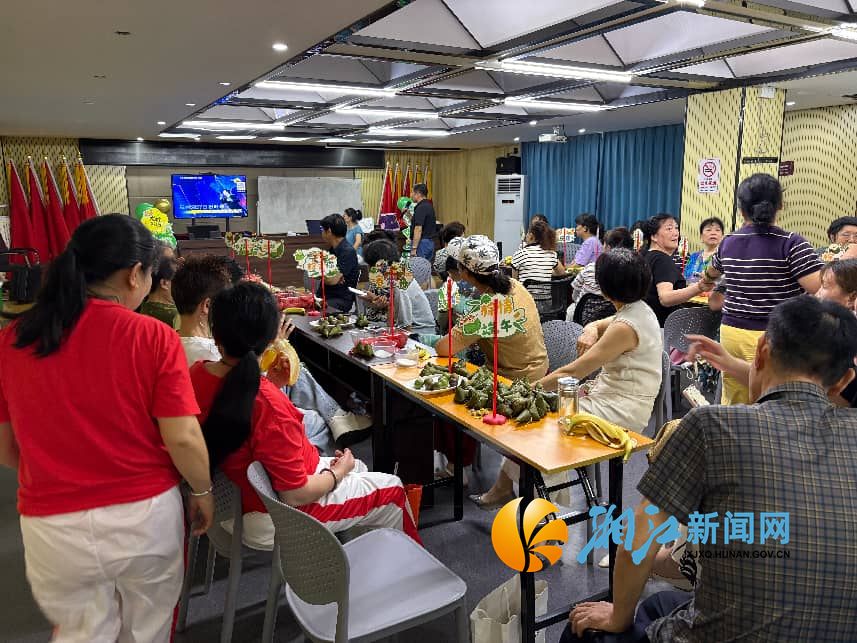 学锦端午节2.png