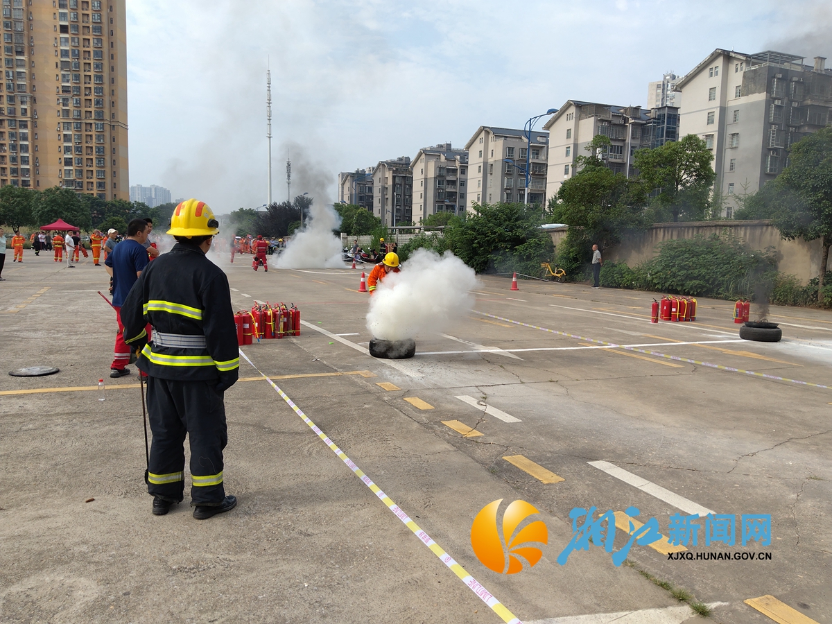消防比武2.jpg 消防比武2.jpg