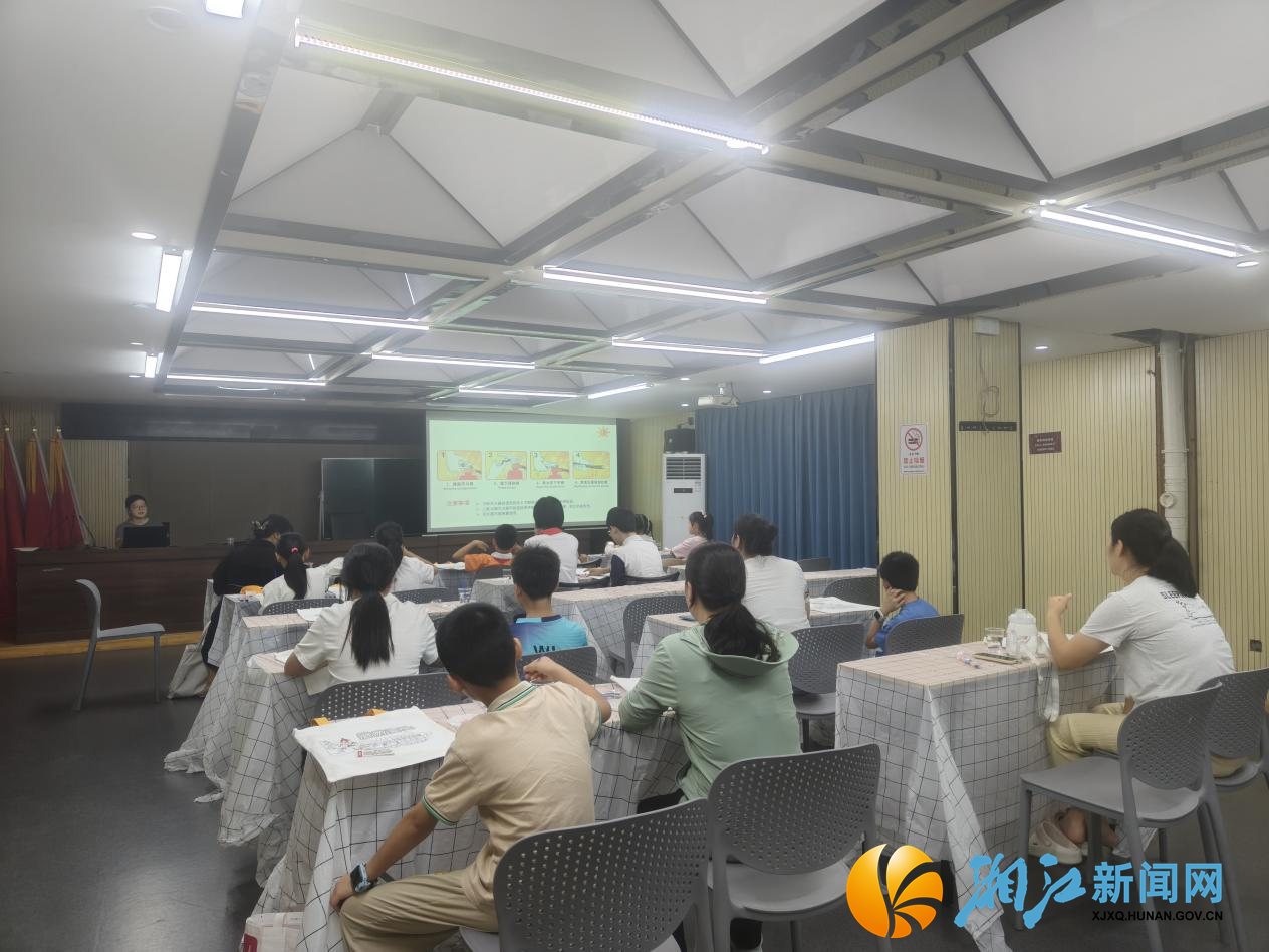 7.31新闻稿--消防知识进万家,平安相伴“袋”回家1.png 7.31新闻稿--消防知识进万家,平安相伴“袋”回家1.png