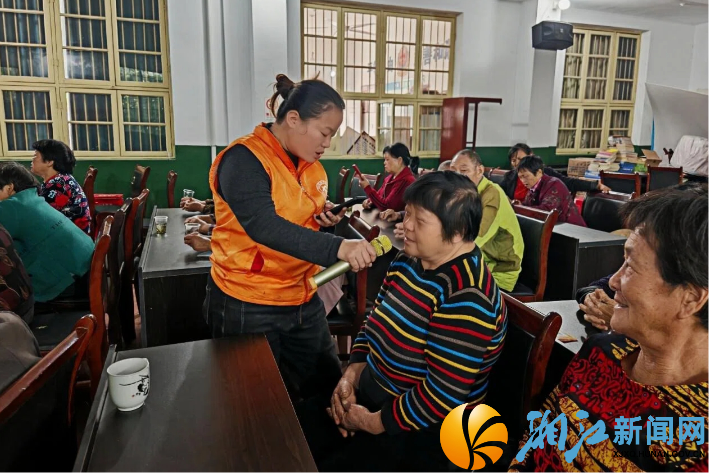 芝字港村重阳节2.jpg 芝字港村重阳节2.jpg