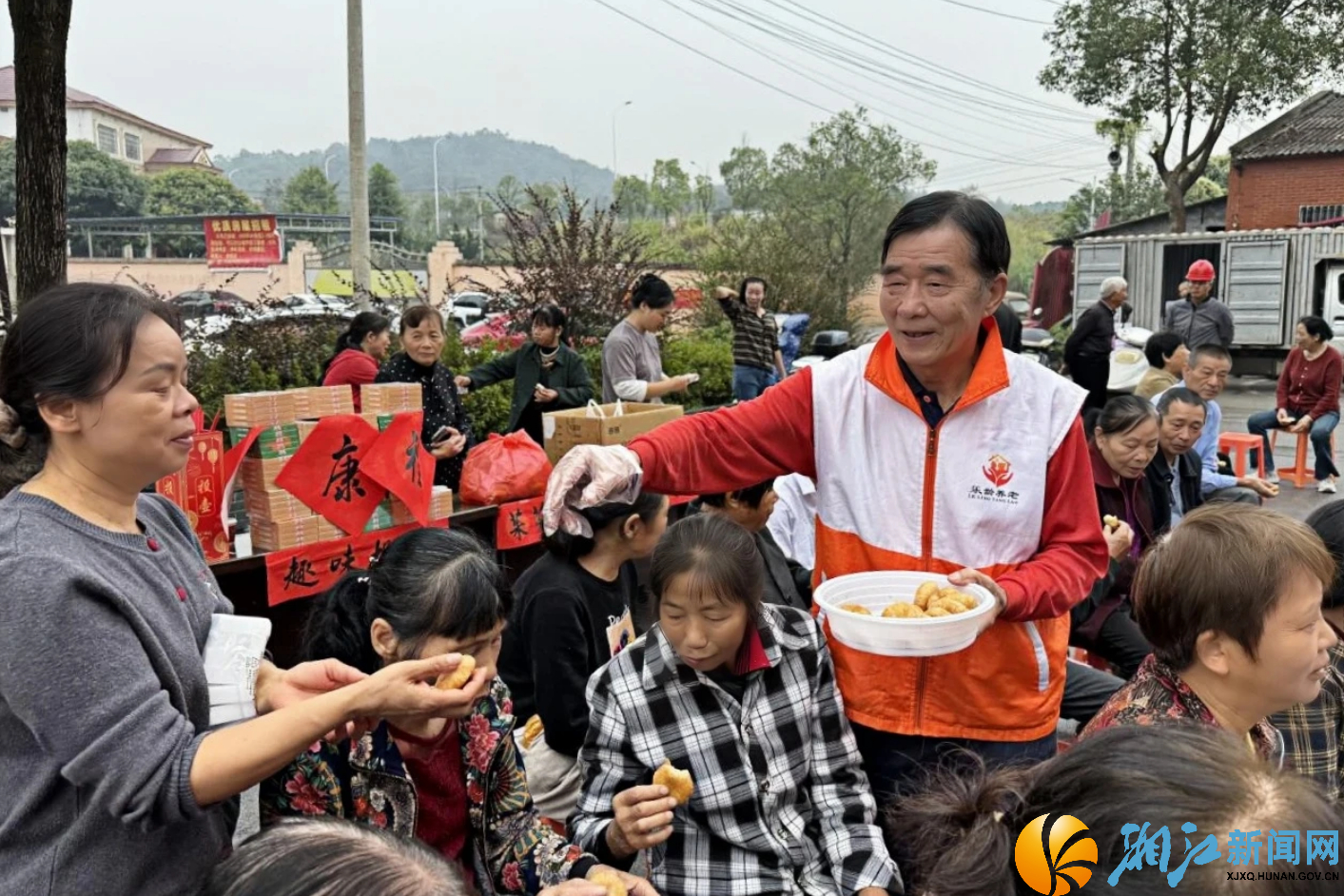 含泰社区重阳活动2.jpg