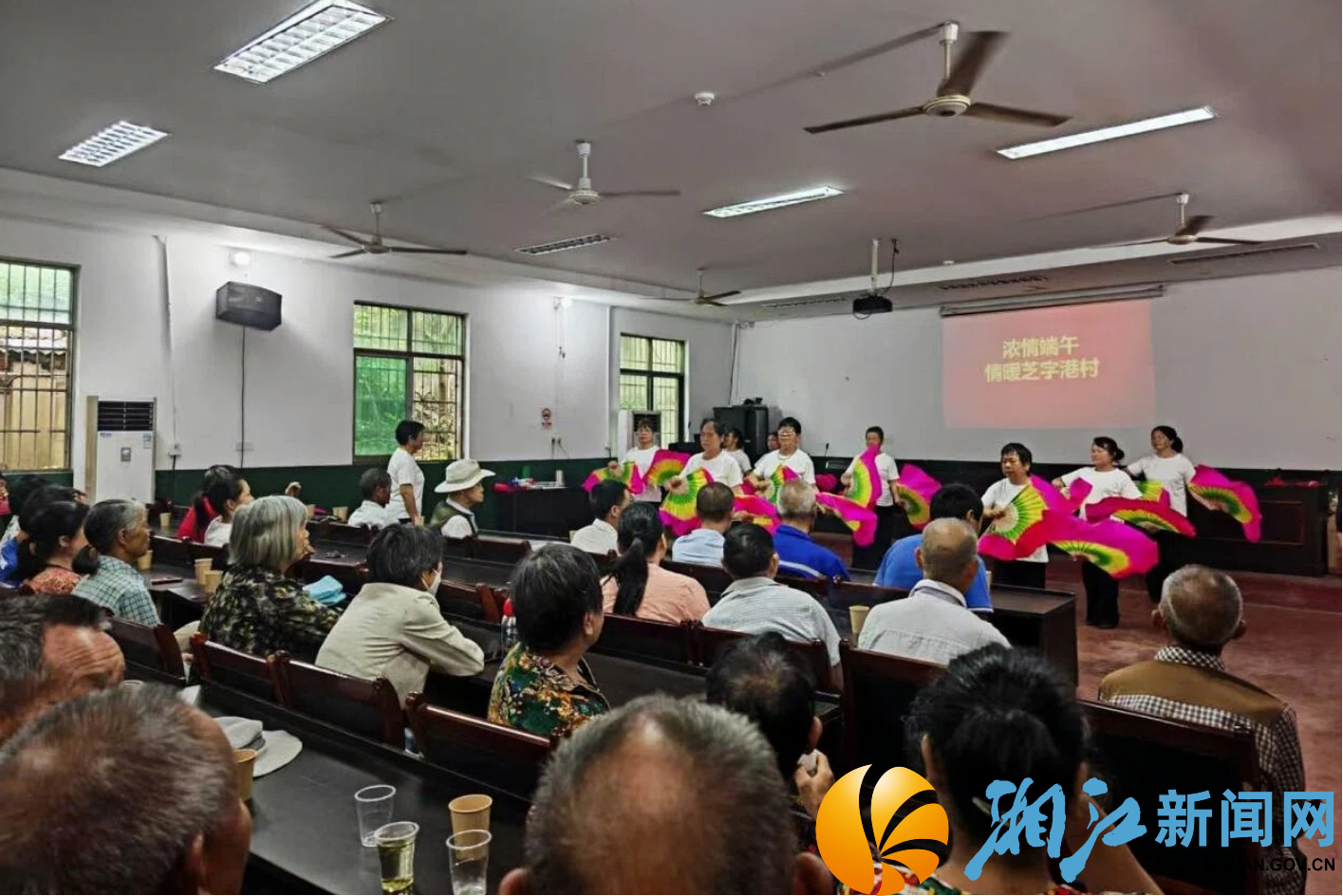 含浦街道社工站端午2.jpg