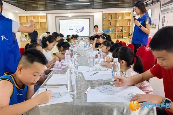 心理课活动现场_副本.jpg 心理课活动现场_副本.jpg