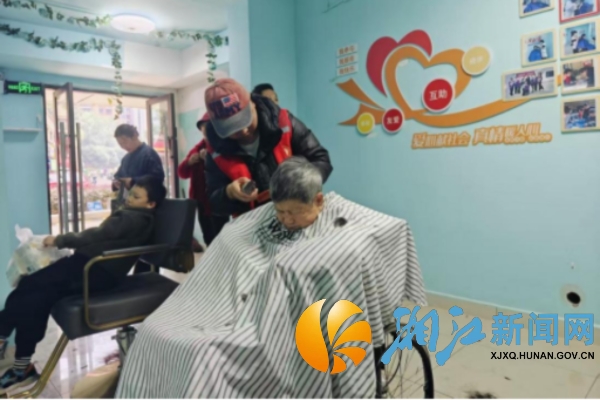 6ad8f0a26f27270a3b0c504d56a1798.jpg 6ad8f0a26f27270a3b0c504d56a1798.jpg