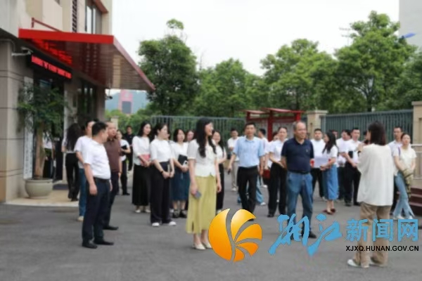 a73e3a73bd81981ced436ec078264f05.jpg a73e3a73bd81981ced436ec078264f05.jpg