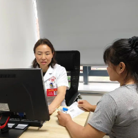 妇科诊室里的“女战士”：她用30年坚守，为万千女性健康护航