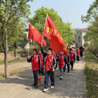 清明追思祭英烈 红色基因永传承