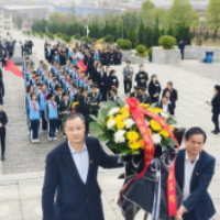 缅怀先烈守初心 立德树人践使命