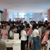 零陵区举行“百日千万”招聘会暨零陵高新区示范型乐业小站启动仪式