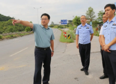 树牢底线思维 筑牢安全防线 赵立平调研督导道路交通安全和防溺水工作