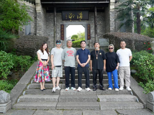 《永冲锋》剧组走进零陵实地踩点取景 “湘超”逆袭传奇将搬上大银幕