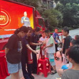 零陵：错时宣传进小区 消防安全“不打烊”