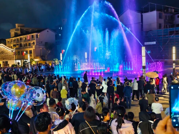 一组镜头回顾零陵假期的烟火气与文旅热