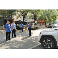 【百日攻坚·一线播报】零陵城管交管联合执法 温情引导带动全民共建