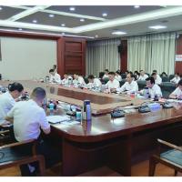 两会进行时丨县十九届人大一次会议主席团第一次会议召开