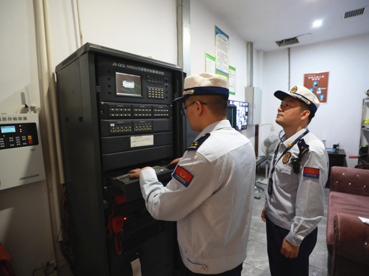 衡南消防联合街道开展安全排查