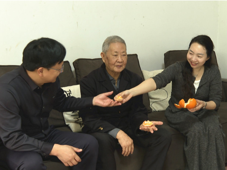 2025年衡南县“和美家庭” | 周婷媛家庭：三代同心育家风 三尺讲台绽芳华