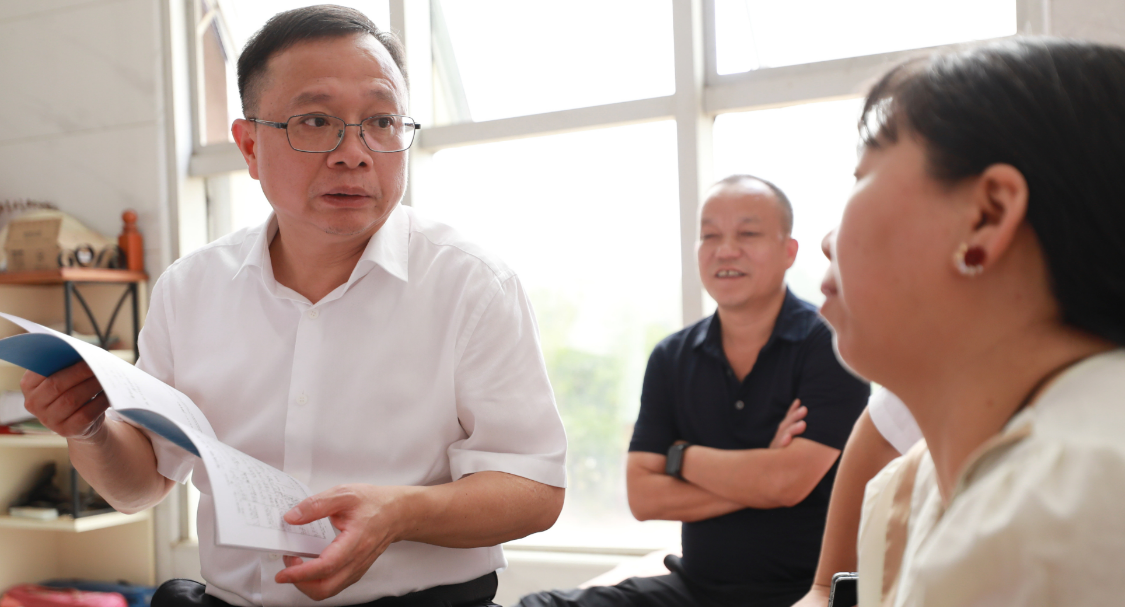 许达暗访督导巩固脱贫攻坚成果同乡村振兴有效衔接工作