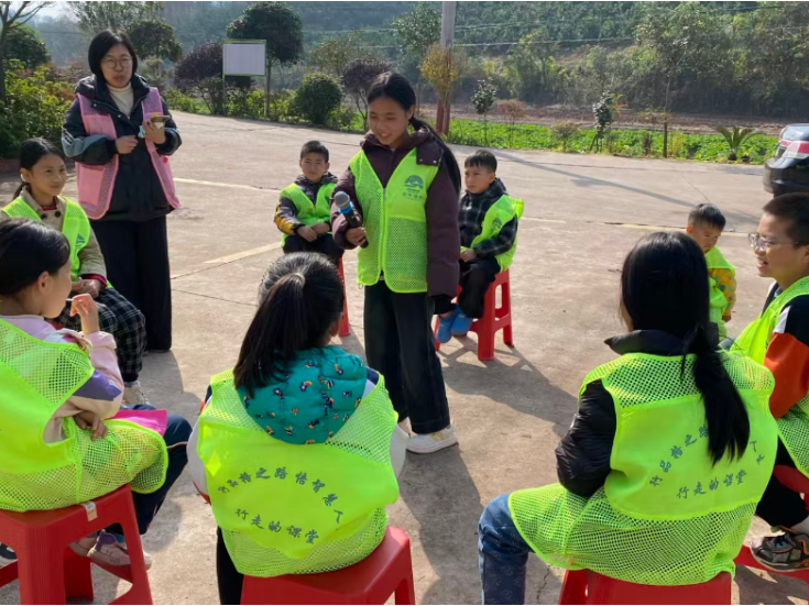 衡南：“田野课堂”暖童心，周末时光焕新彩